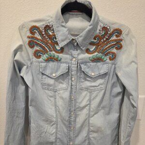 Denim Shirt Women’s Light Wash Beaded Embellished Western Style Size M